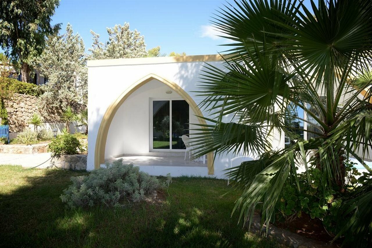 Фото Ellia Hotel