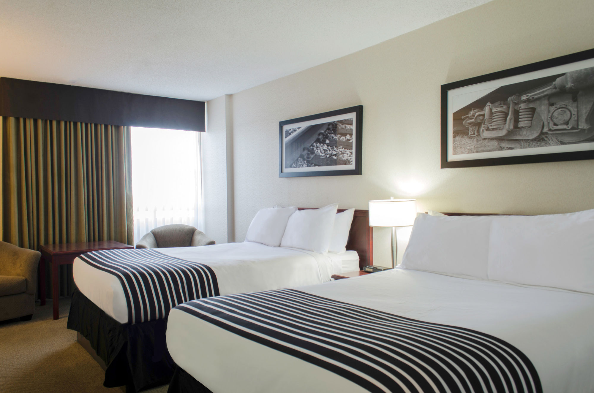 Фото Sandman Inn Cranbrook