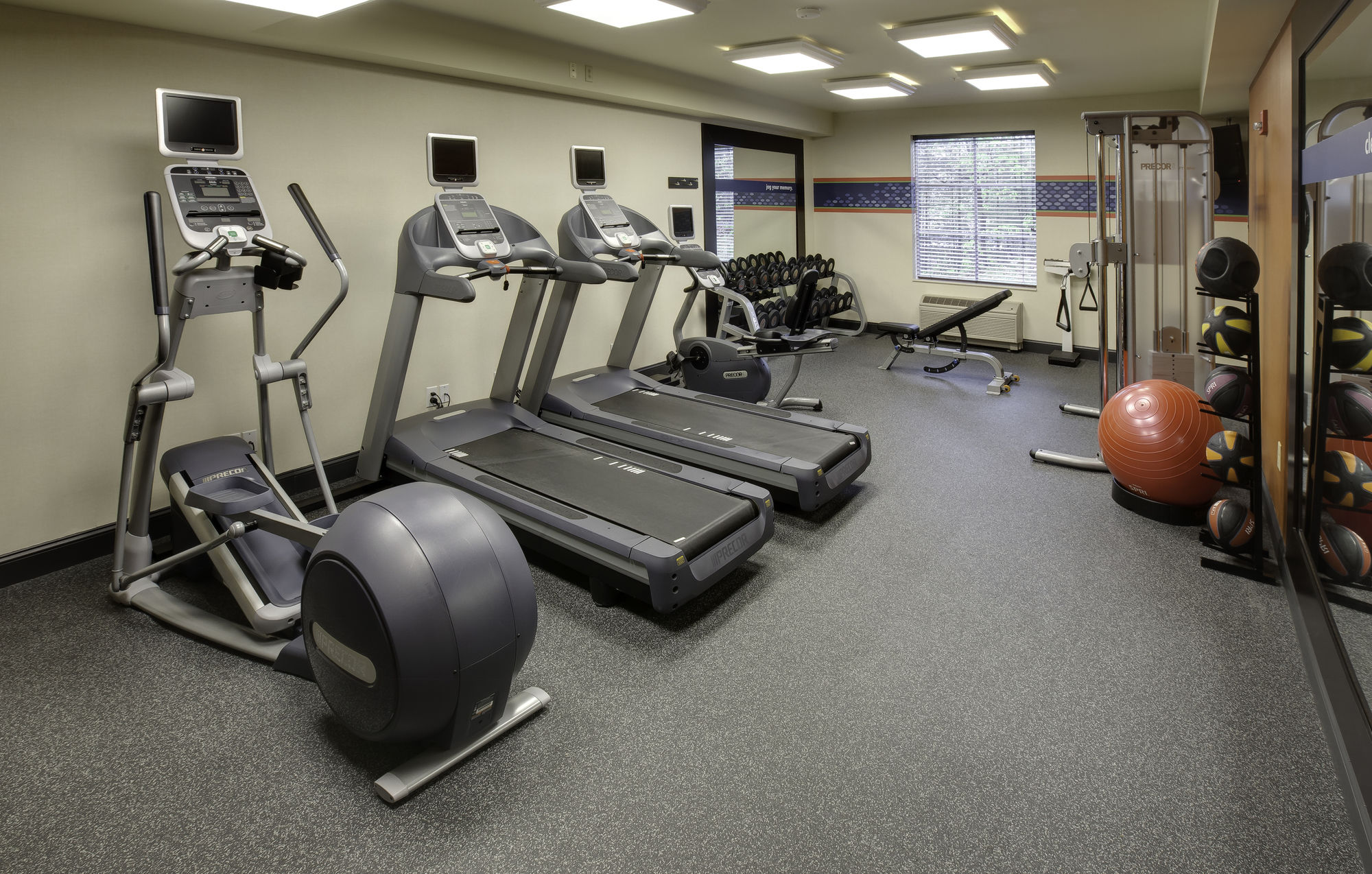 Фото Hampton Inn Boston Bedford Burlington