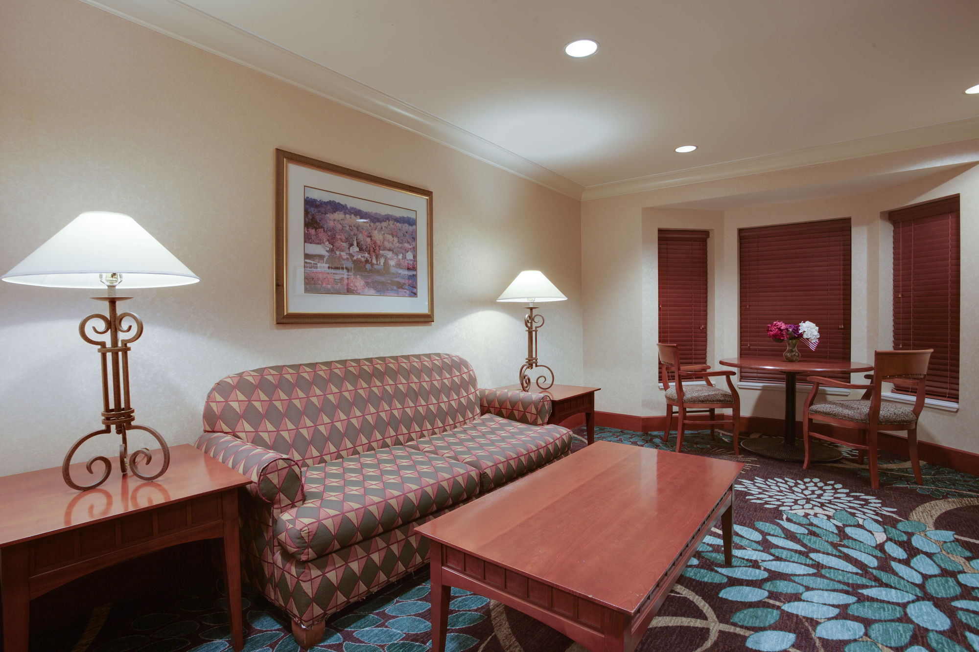 Фото Staybridge Suites Corning, an Ihg Hotel