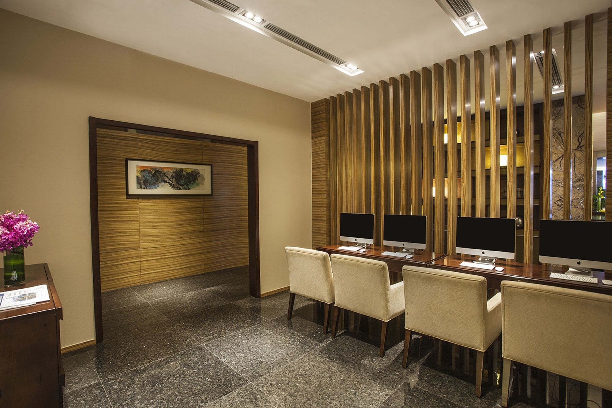 Фото Somerset Grand Central Dalian