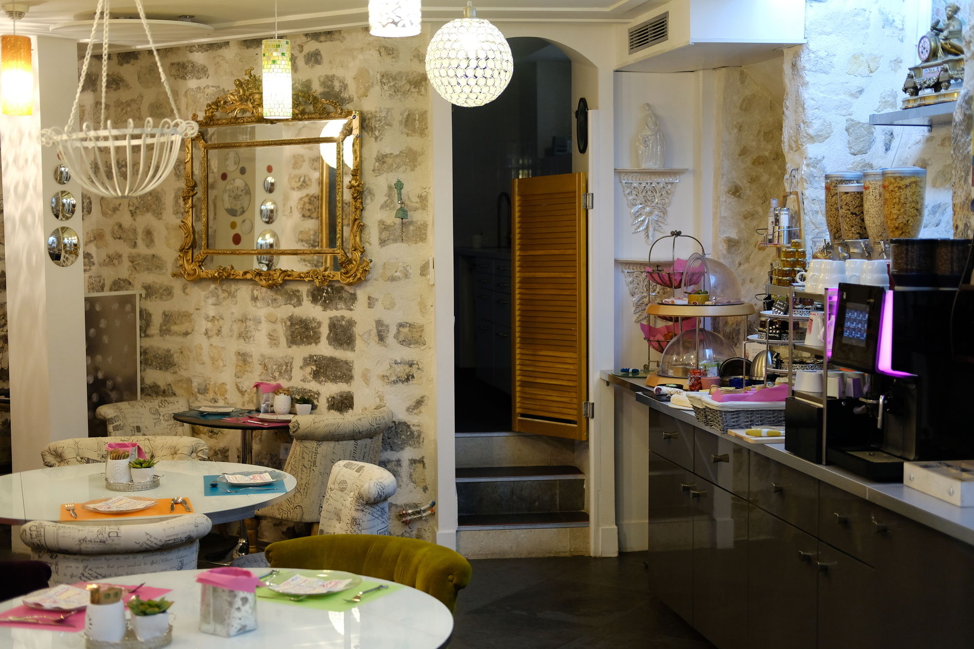 Фото Hotel Le Pavillon