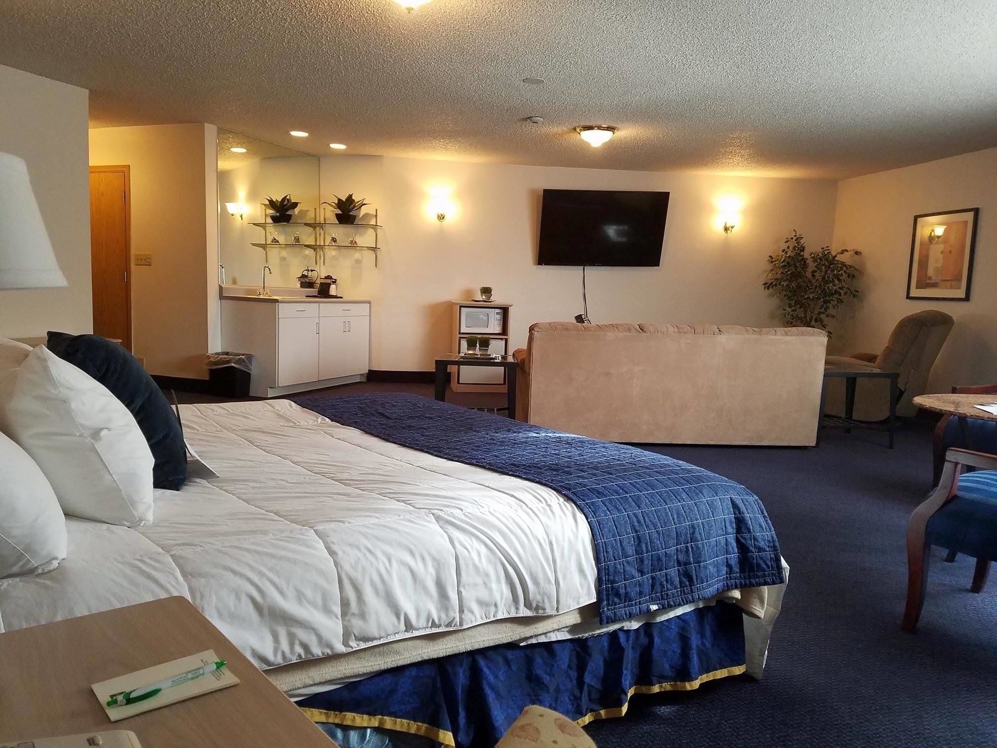 Фото Broadway Inn Conference Center