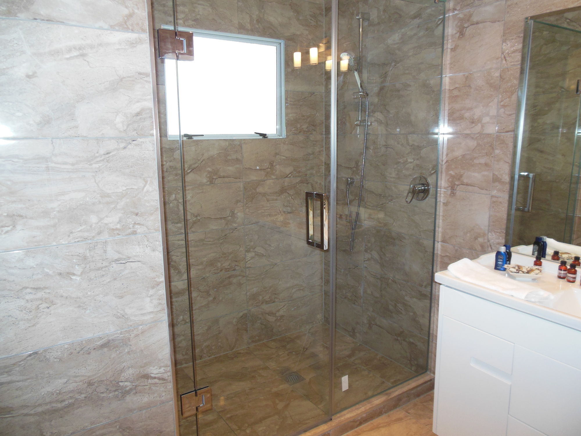 Фото Asure Camelot Arms Motor Lodge