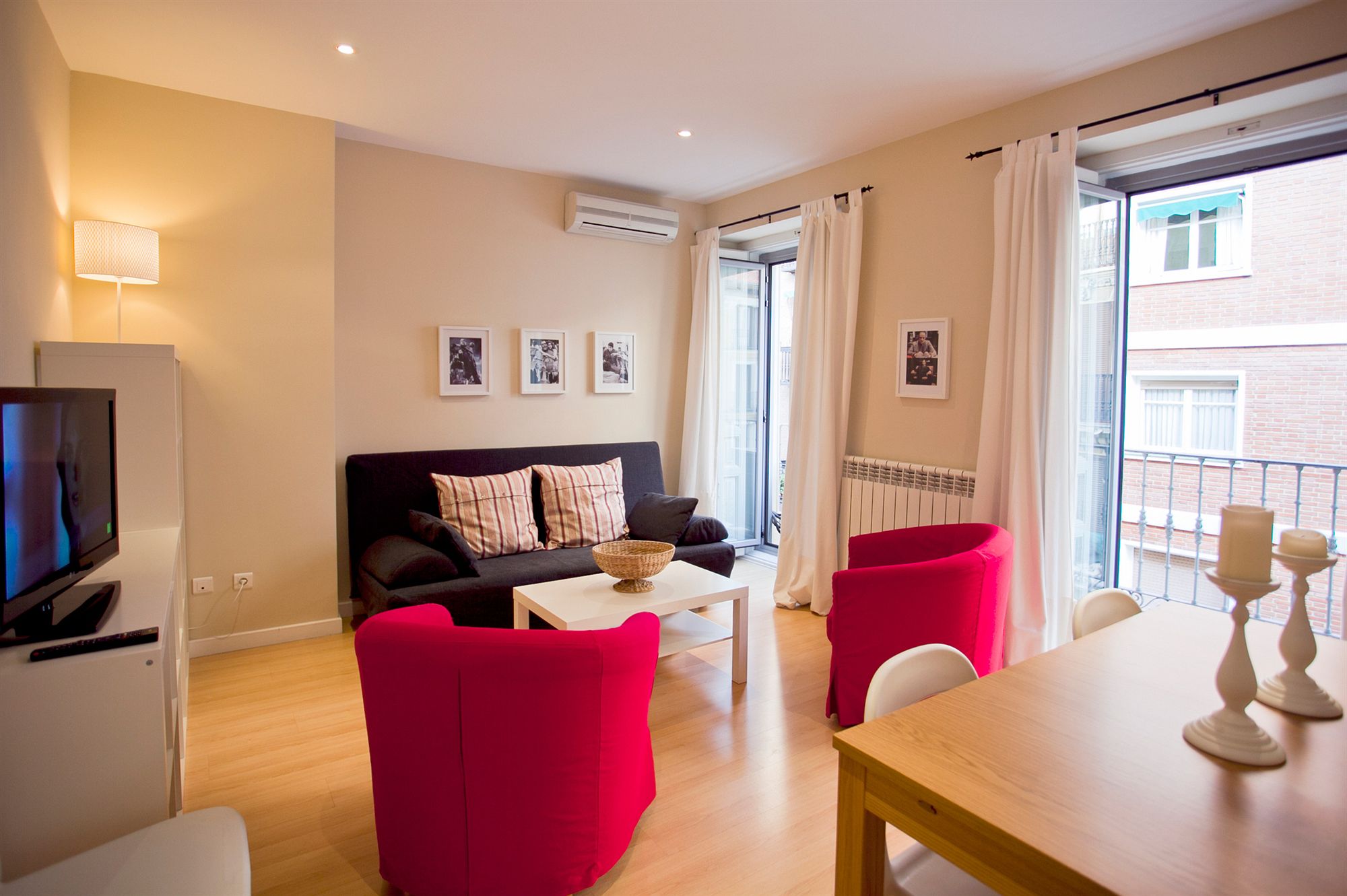 Фото Madrid Central Suites