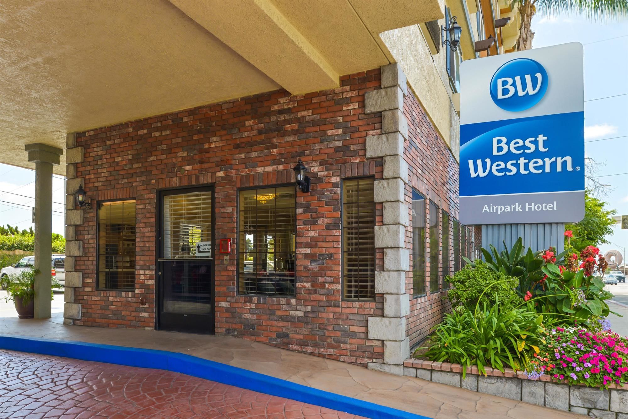 Фото Best Western Airpark Hotel-Los Angeles Lax Airport