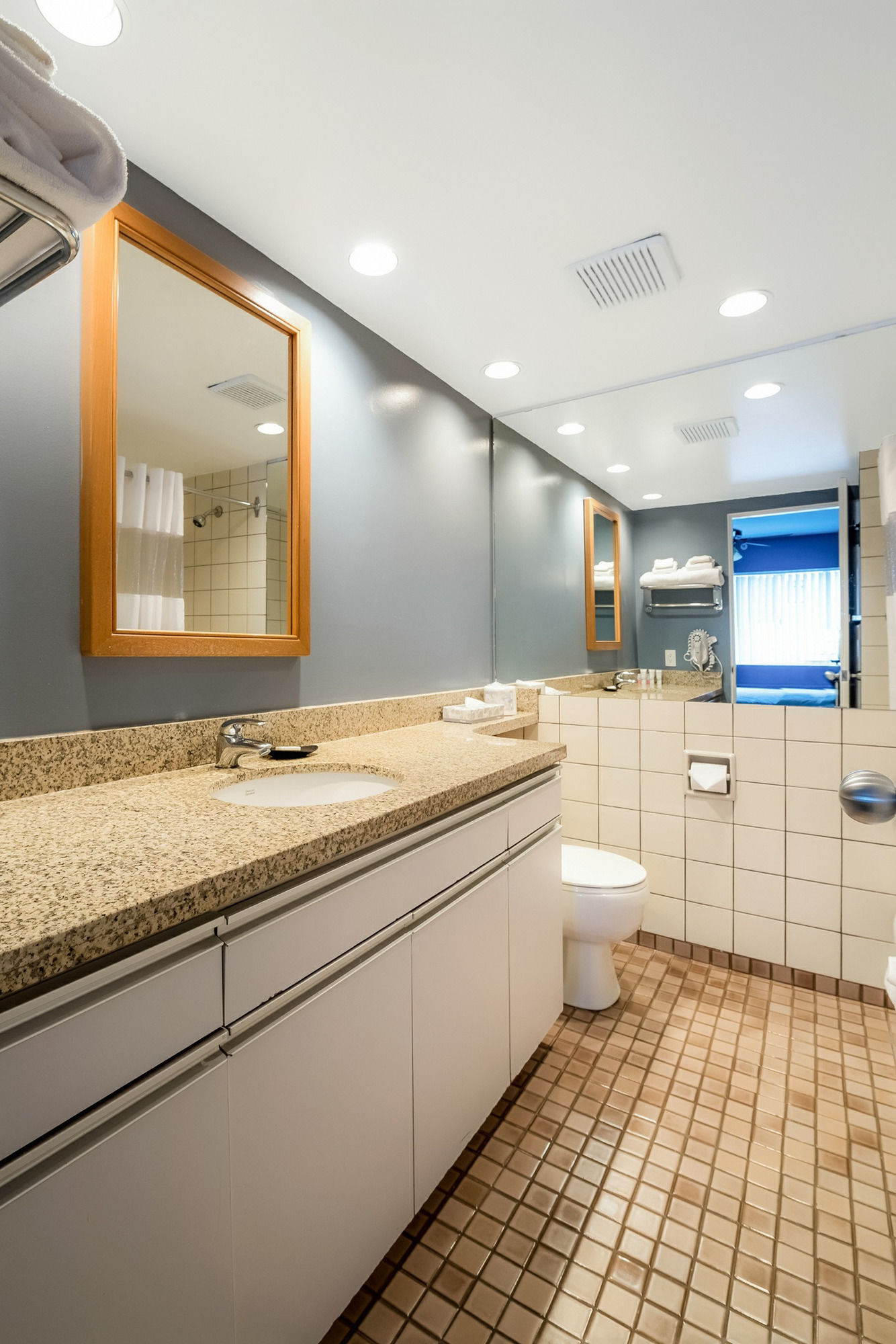 Фото Rosellen Suites Stanley