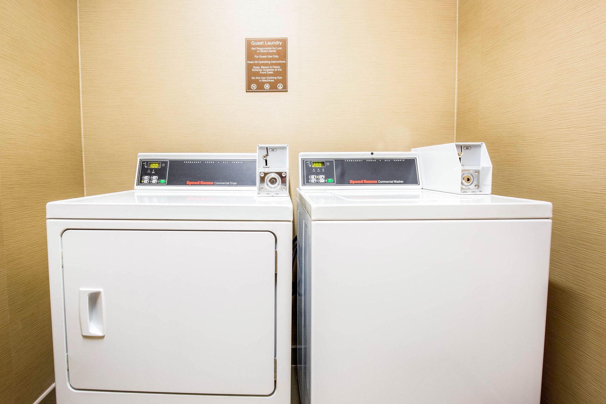 Фото Comfort Inn La Porte