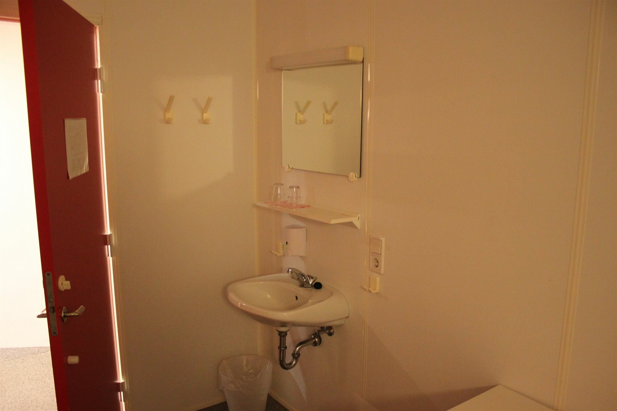 Фото 101 Guesthouse