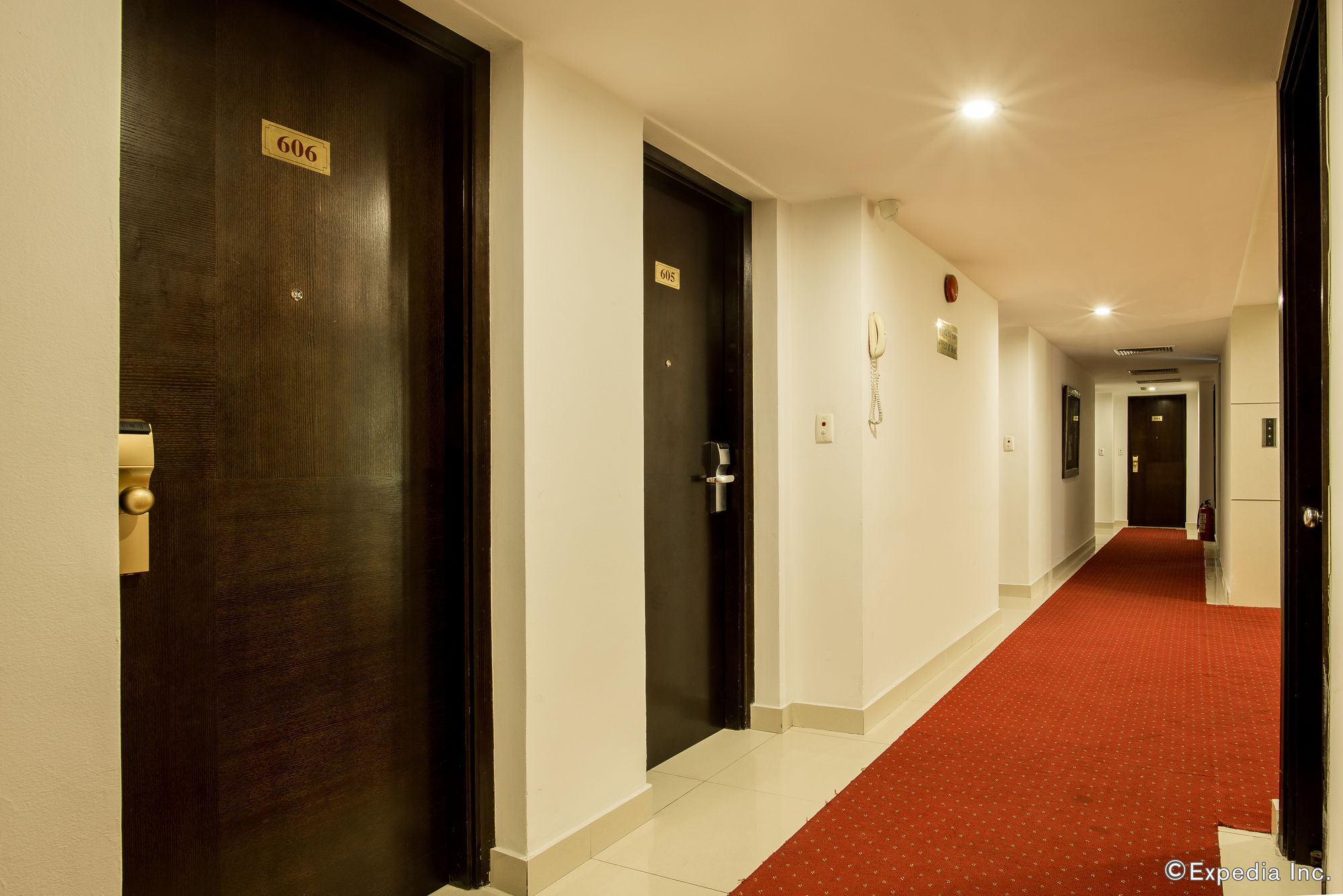 Фото Baoson International Hotel