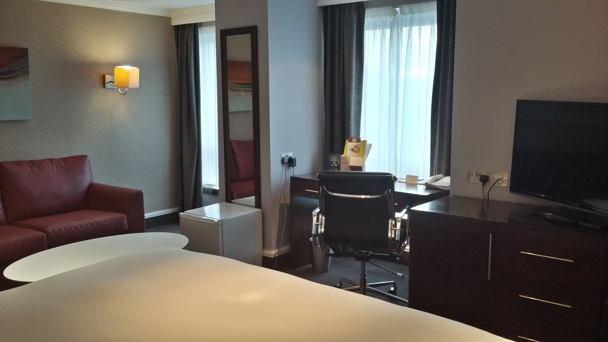 Фото DoubleTree by Hilton Bristol City Centre