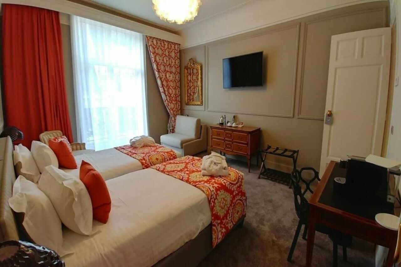 Фото Grand Hotel Bellevue