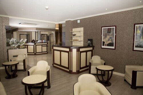 Гостиница Best Western Select Hotel в Булони-Бийанкуре