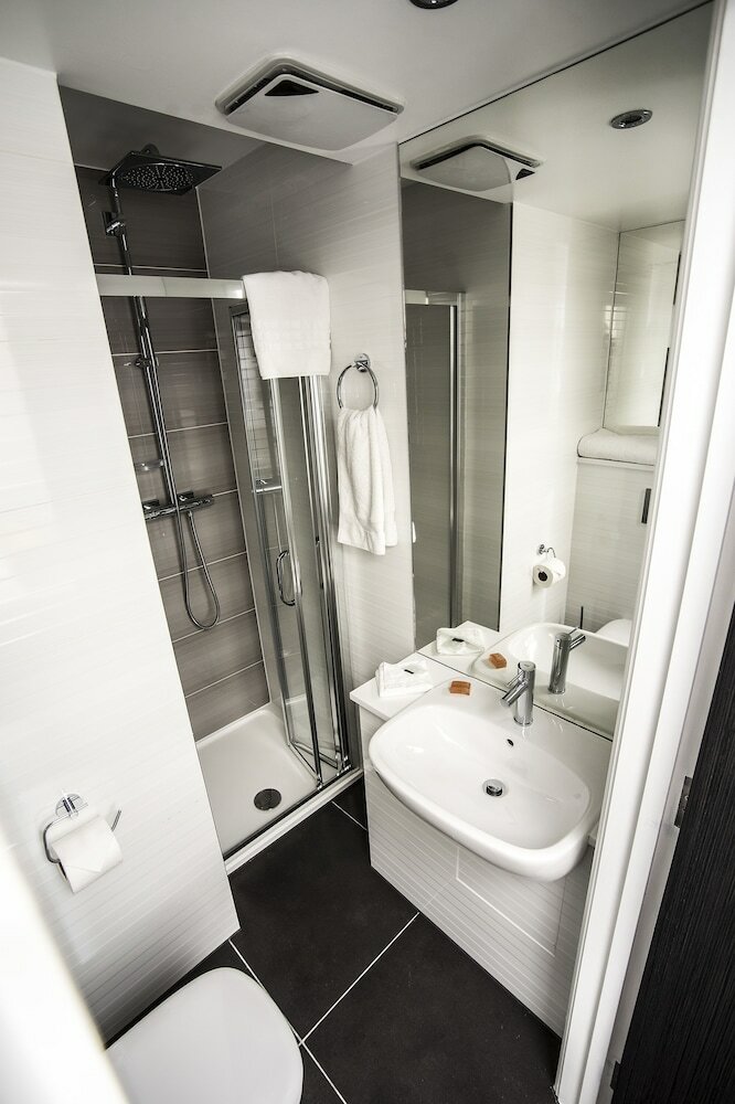 Фото Mornington Hotel London Victoria