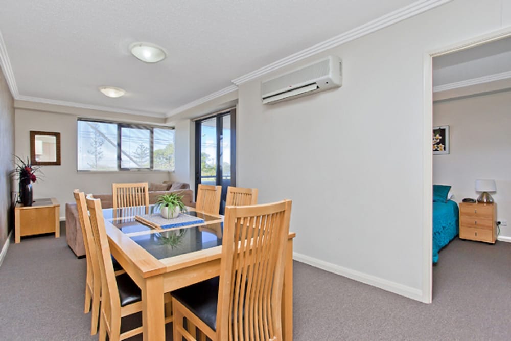 Фото Aqualine Apartments