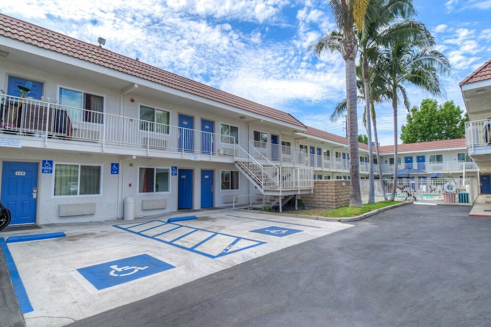 Фото Motel 6 Costa Mesa Ca