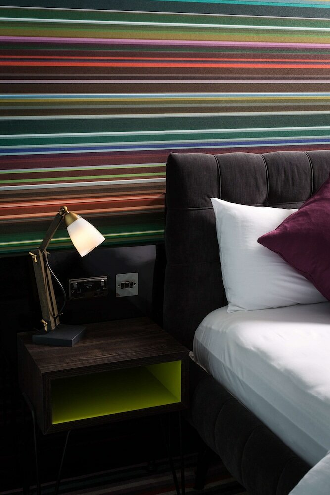 Фото Village Hotel Leeds South