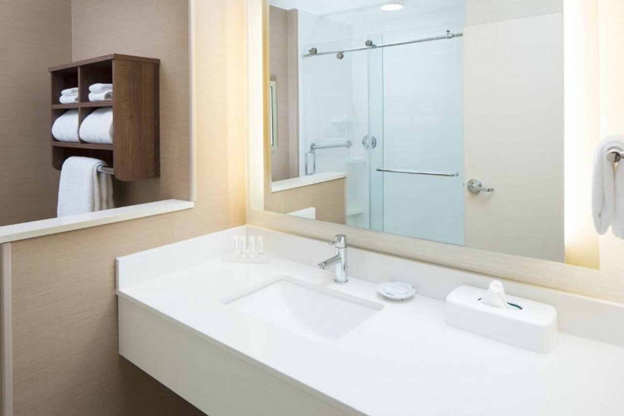 Фото Fairfield Inn & Suites Savannah Downtown/Historic District