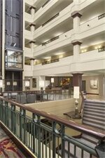 Фото Sheraton Suites Akron Cuyahoga Falls