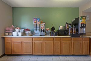 Гостиница Super 8 by Wyndham Richmond Midlothian Turnpike