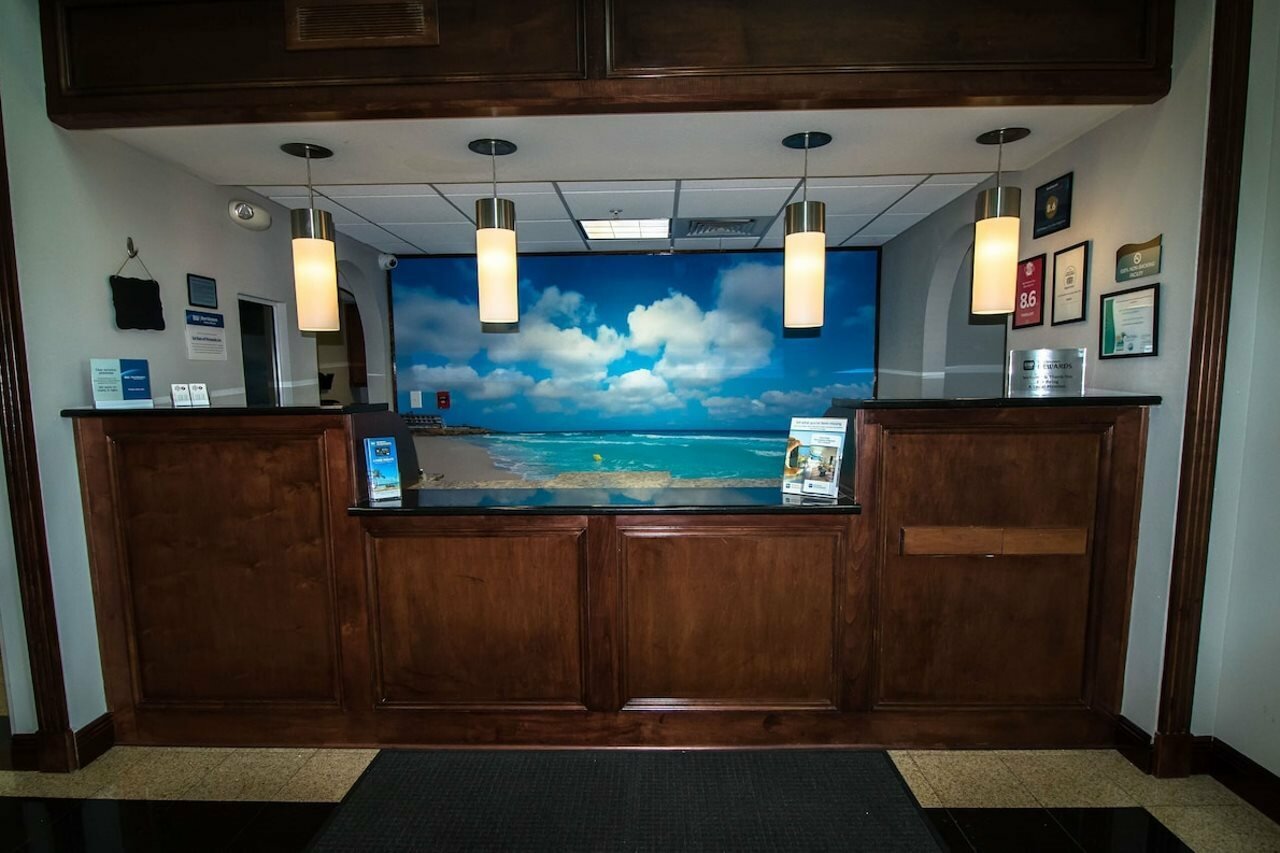 Фото Best Western Plus Blue Angel Inn