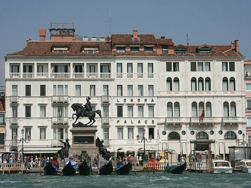 Гостиница Londra Palace Venezia в Венеции
