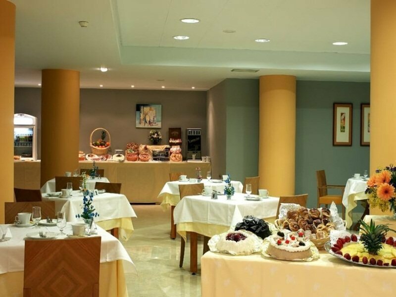 Фото Ibis Styles Zaragoza Ramiro I