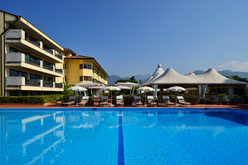 Гостиница Unaway Hotel Forte Dei Marmi в Форте-дей-Марми