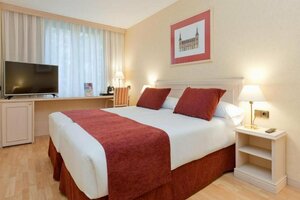 Гостиница Senator Castellana Hotel