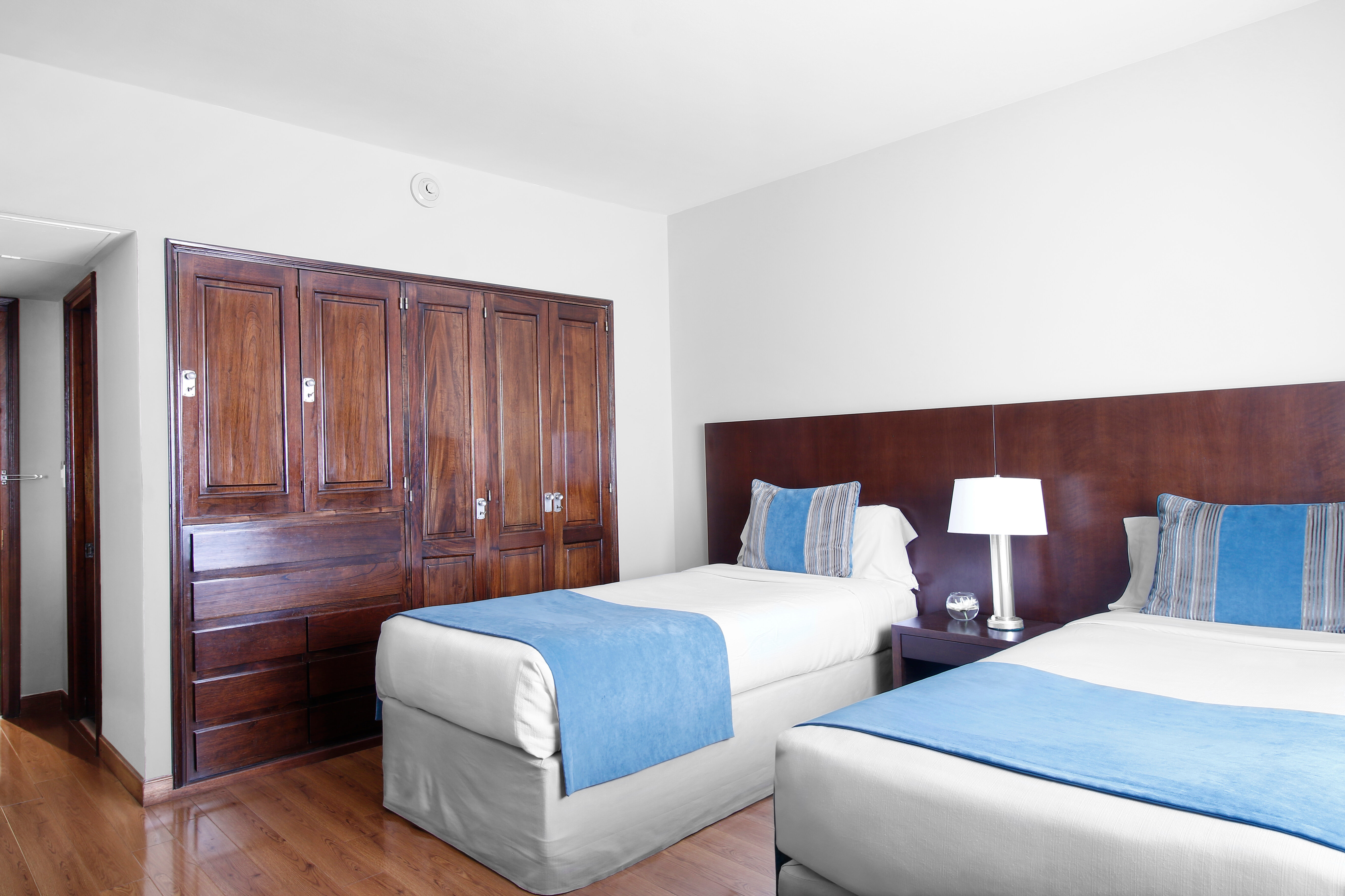 Фото Cyan Americas Towers Hotel