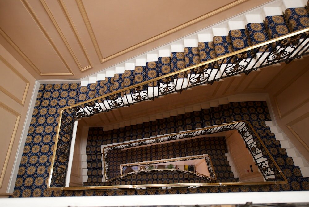 Фото Columbia Hotel