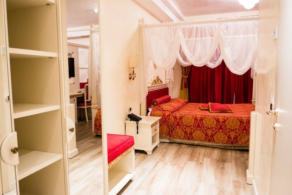 Фото Palace Hotel La Conchiglia D'Oro