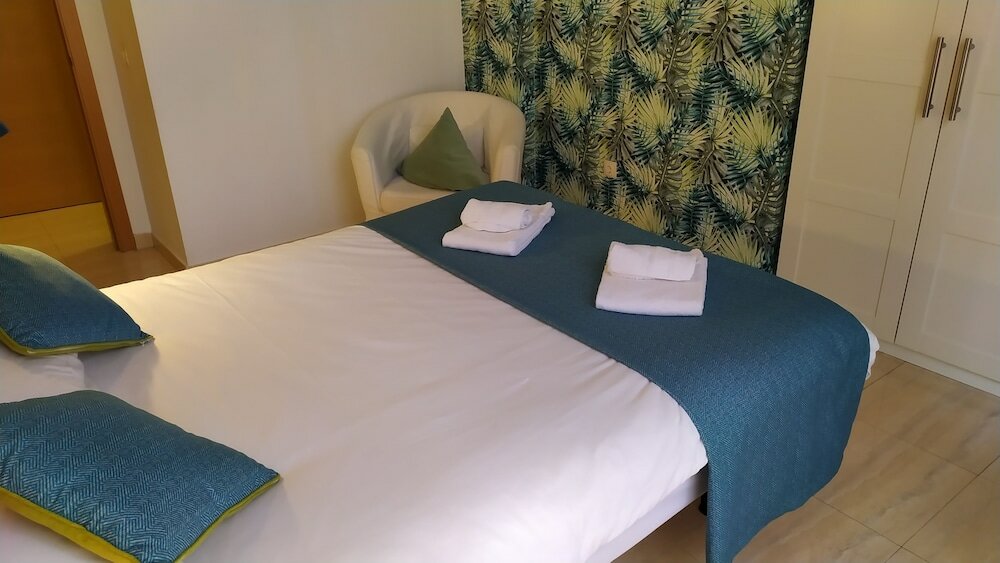 Фото Life Apartments Alameda Colon