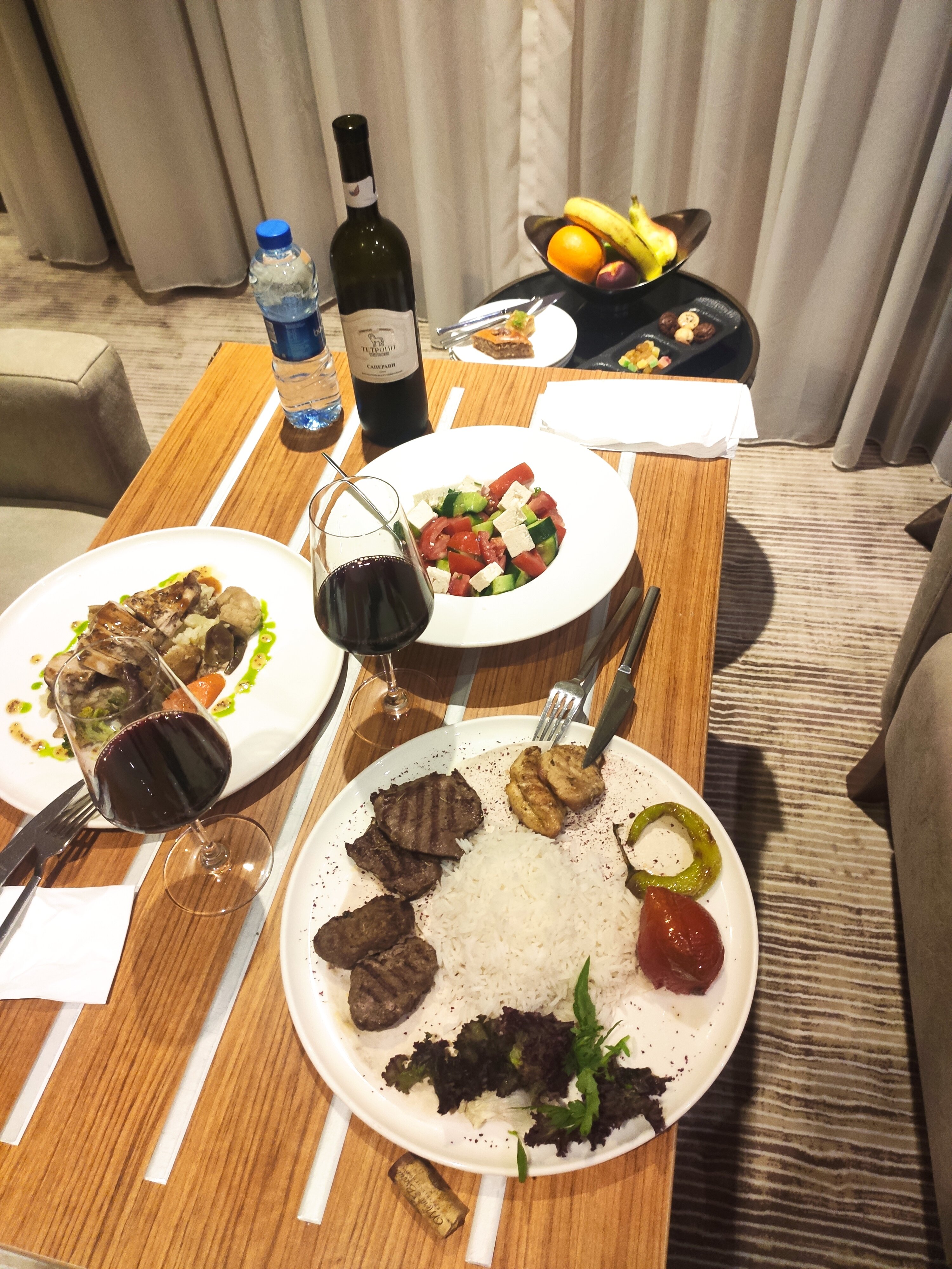 Фото Midtown Hotel