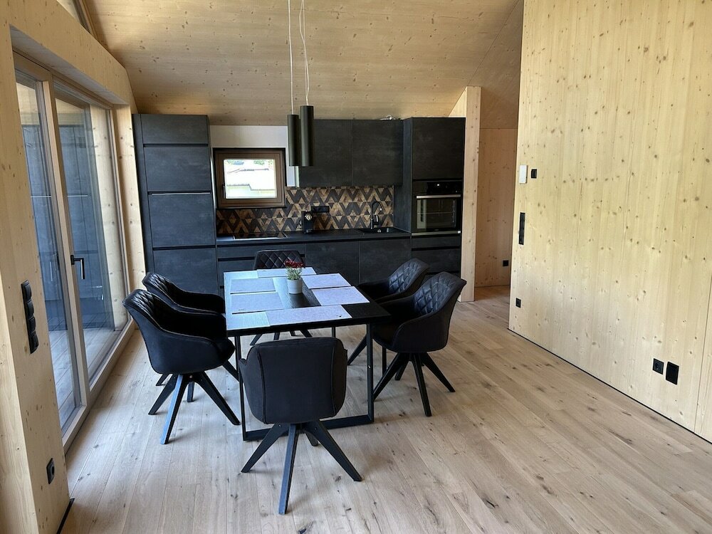 Фото High-quality Maisonette Flat With Roof Terrace