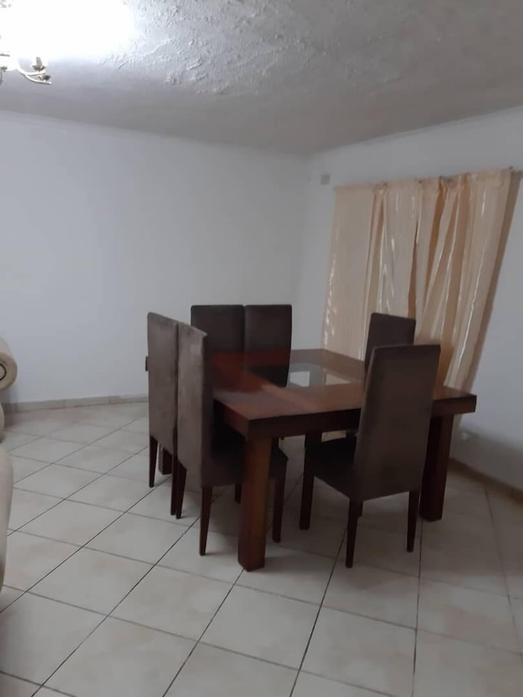 Фото Luxurious Holiday Home