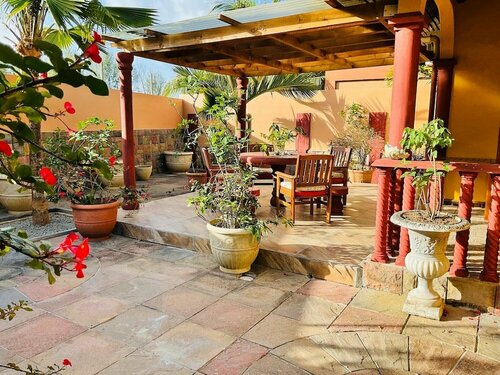 Гостиница Effie Mountain View Halona Villa в Виктории
