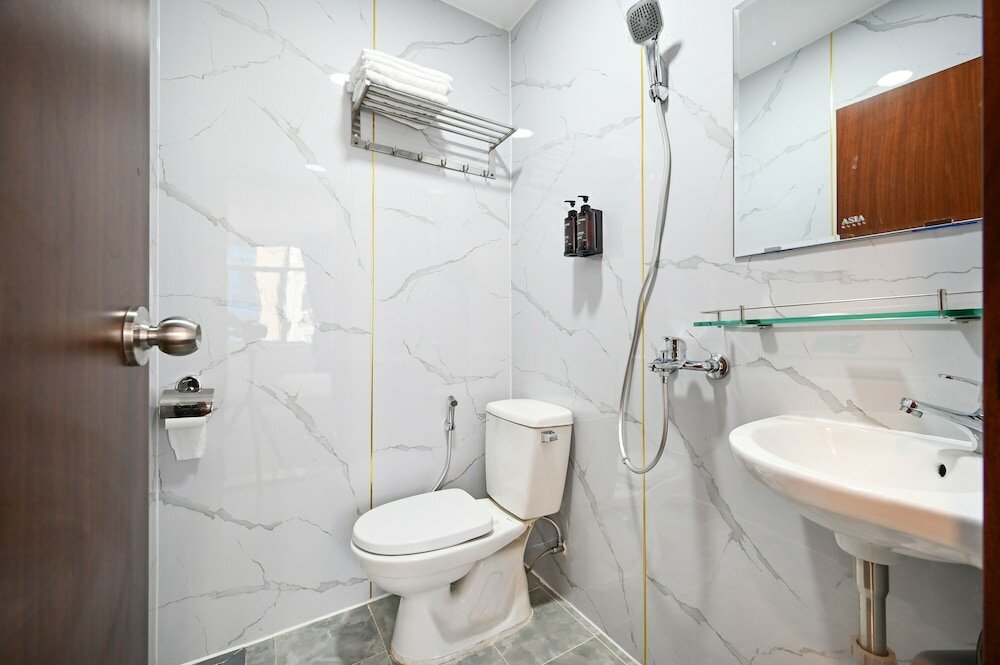 Фото Yoko Airport Saigon Hotel