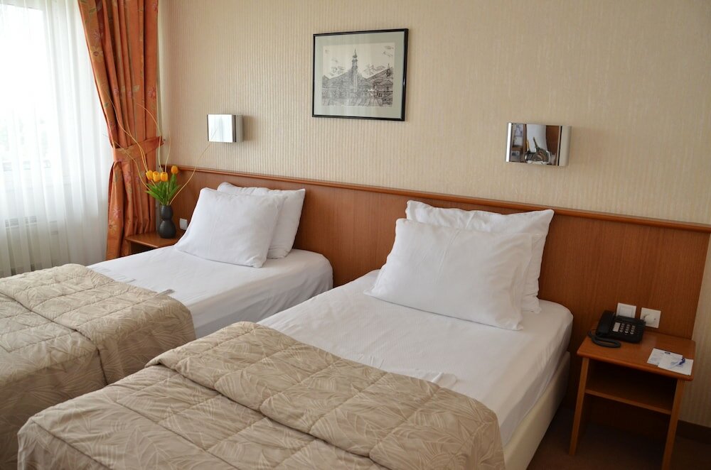 Фото Hotel Bellevue