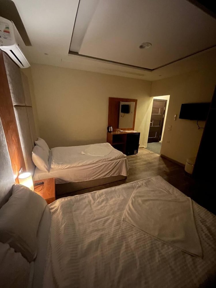 Фото Solima pyramids view