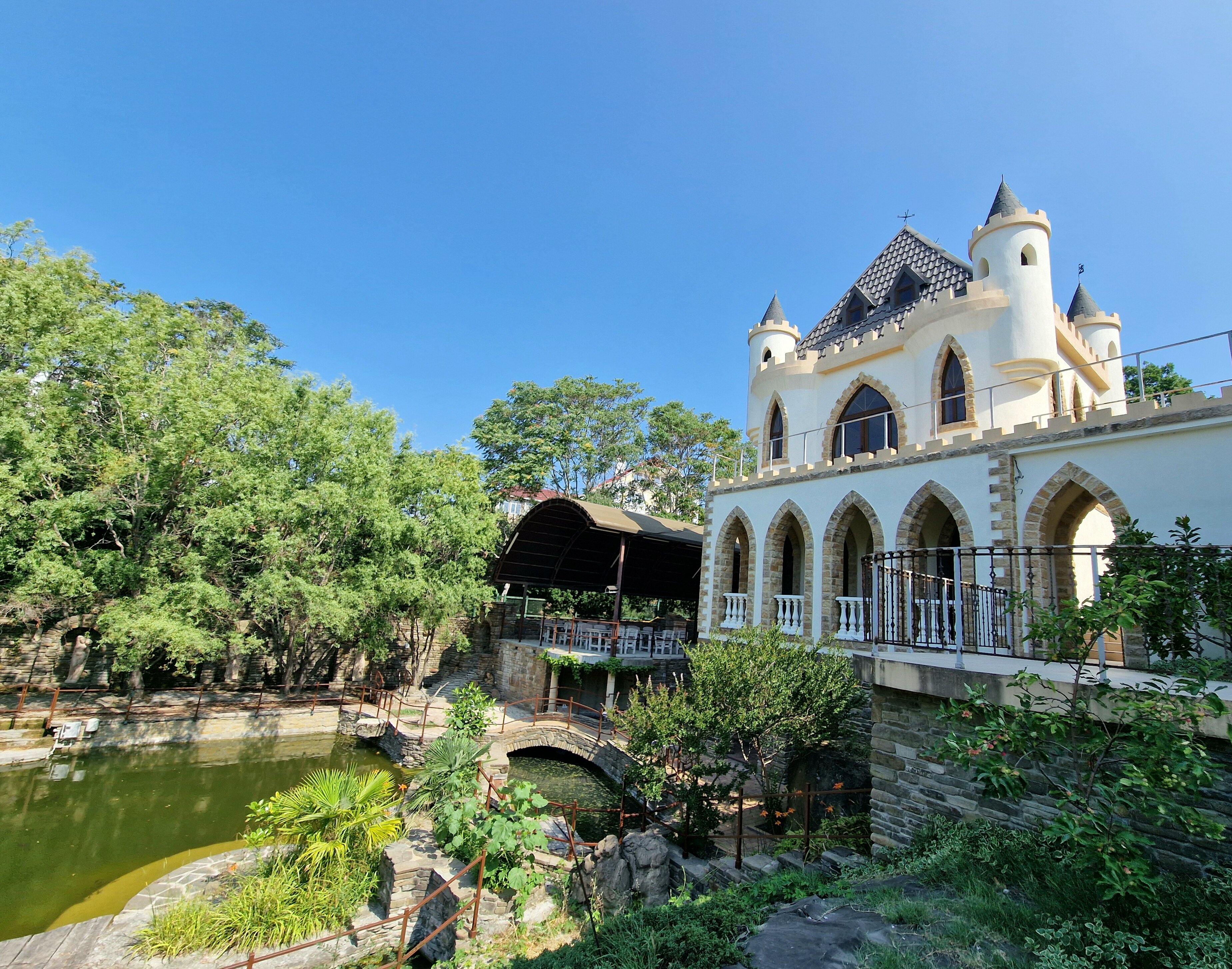 Фото Персиковый замок