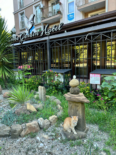 Внешний вид отеля Гарден Хоста в Сочах, фото 2