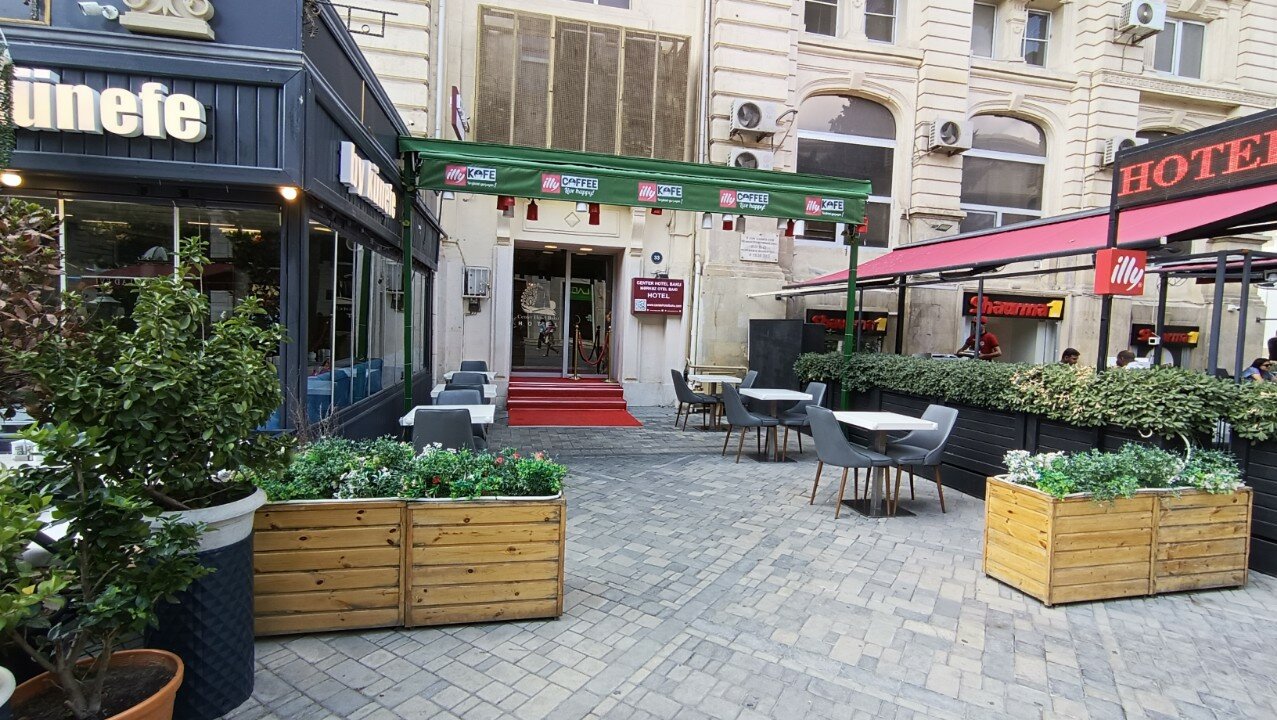 Фото отеля 2