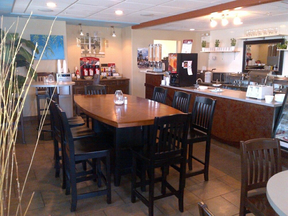 Фото Franklin Suite Hotel