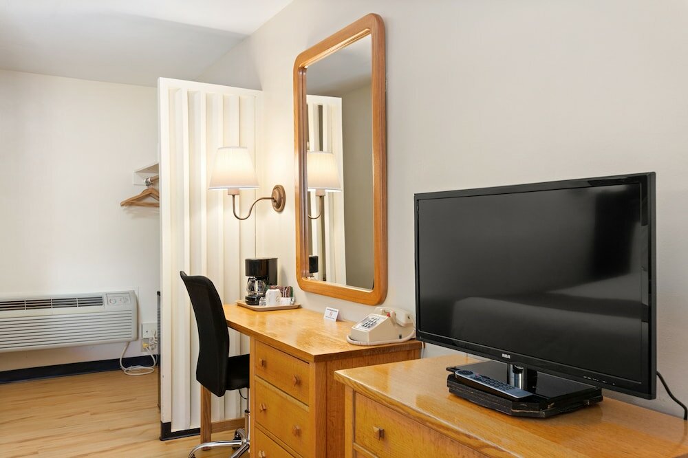 Фото Skylark Shores Resort