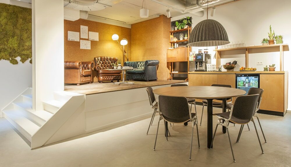 Фото Conscious Hotel The Tire Station