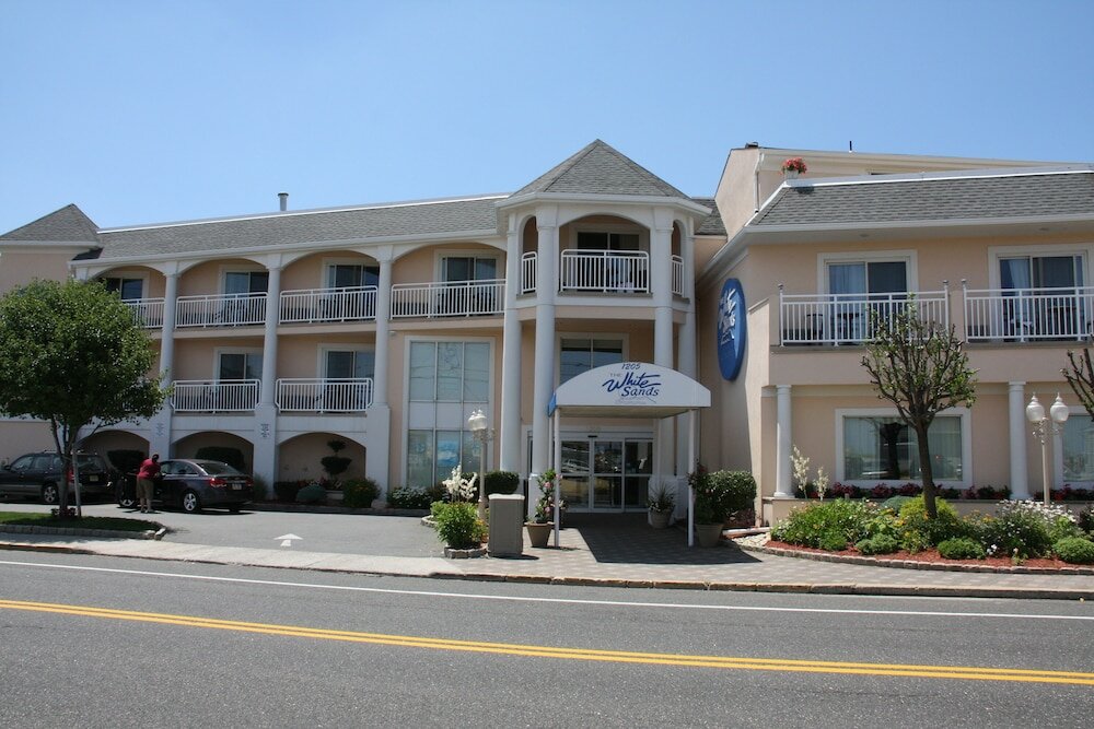 Фото The White Sands Oceanfront Resort & SPA