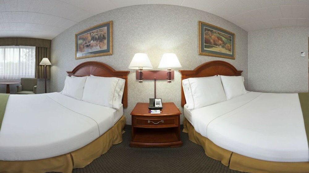Фото Quality Inn & Suites