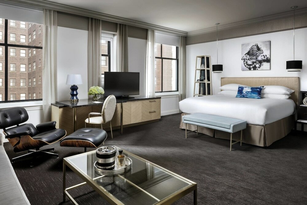 Фото The Blackstone, Autograph Collection