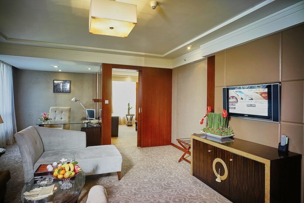 Фото Changsha Xiaoxiang Huatian Hotel